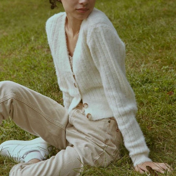 Urban Outfitters Sweaters - Urban Outfitters Madie Fuzzy Fitted Cardigan XS